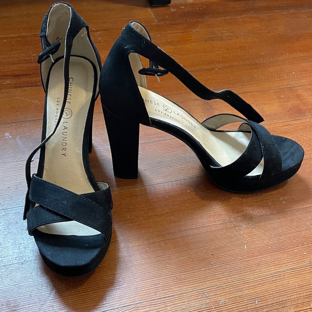 Chinese Laundry Black Strappy Heels